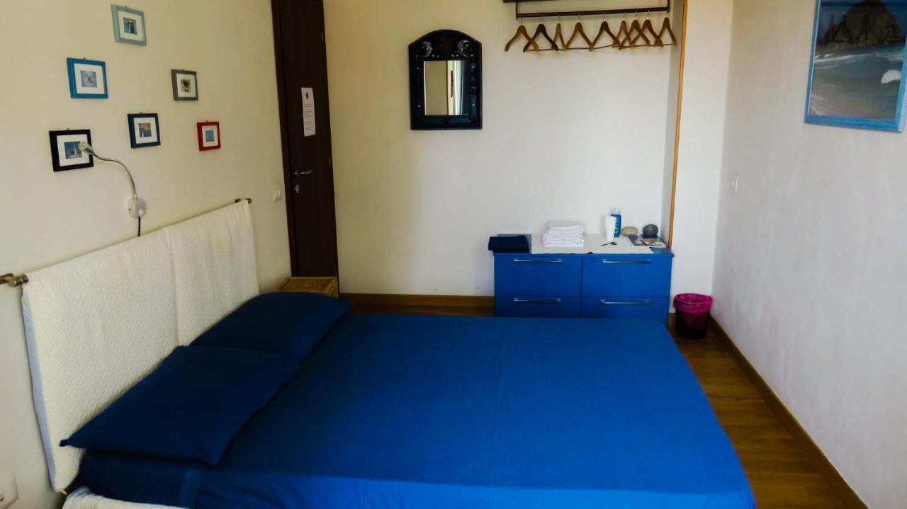 Luna Rossa Rooms Cagliari Ngoại thất bức ảnh