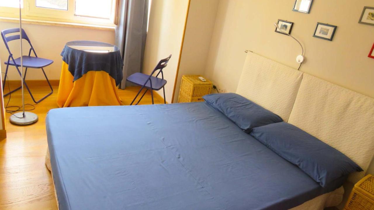 Luna Rossa Rooms Cagliari Ngoại thất bức ảnh
