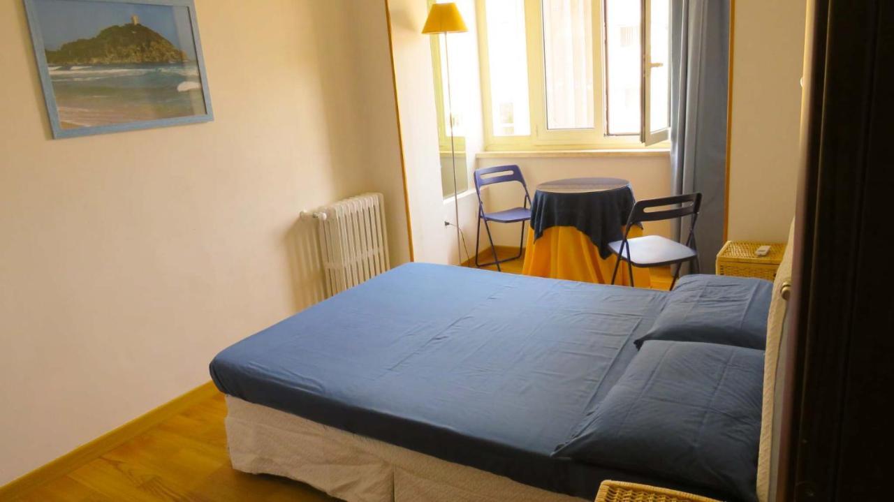 Luna Rossa Rooms Cagliari Ngoại thất bức ảnh